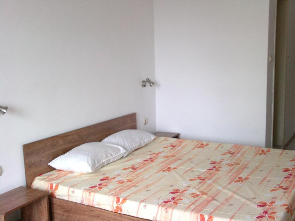 Hotel Neven Primorsko Pokoj fotografie
